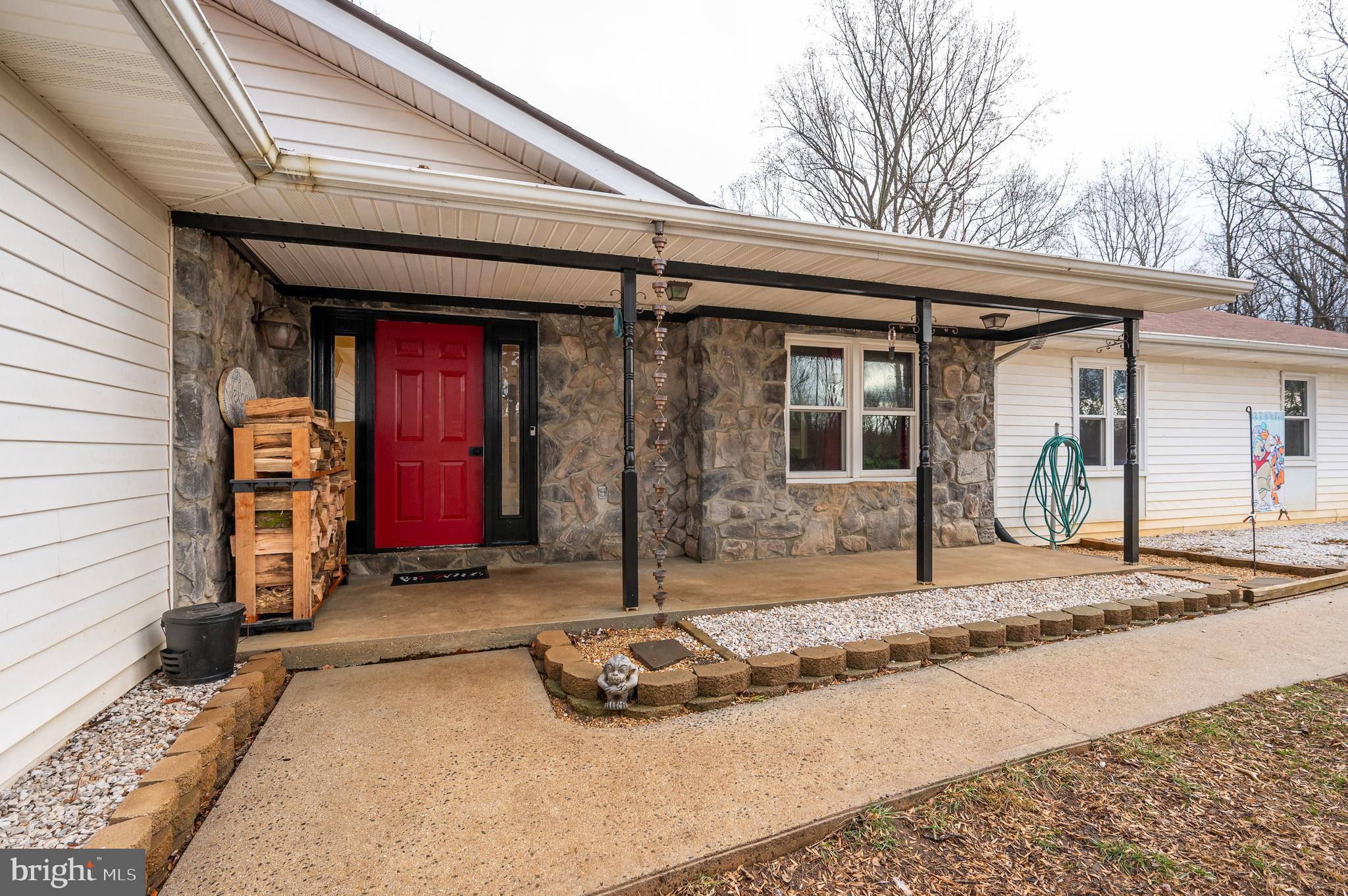 GOLDEN MEADOWS - Residential