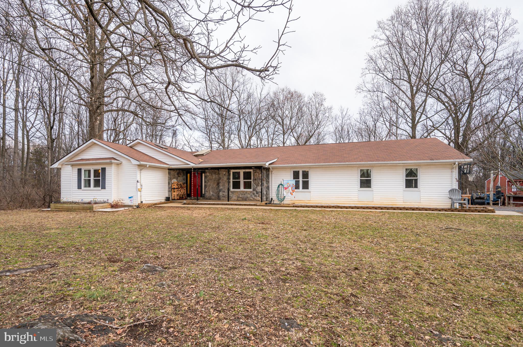 GOLDEN MEADOWS - Residential