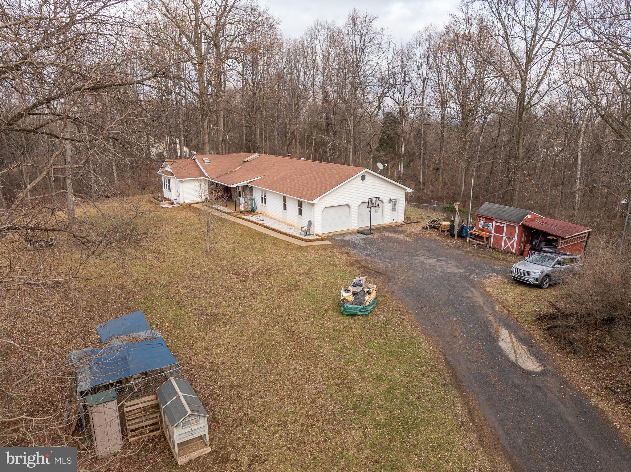 GOLDEN MEADOWS - Residential