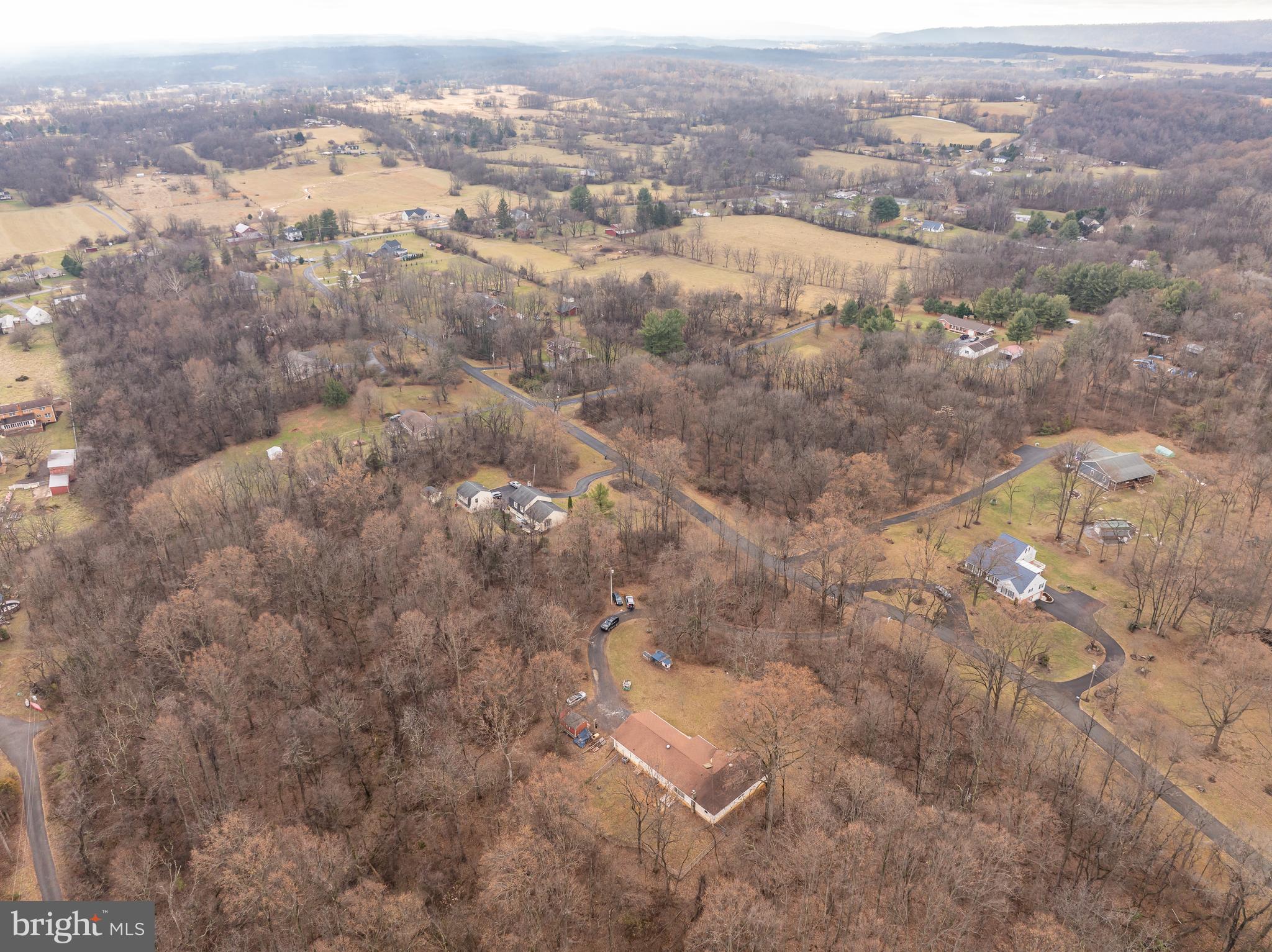 GOLDEN MEADOWS - Residential