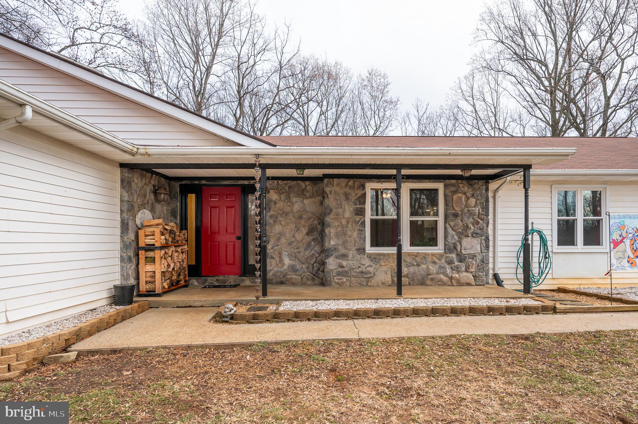 GOLDEN MEADOWS - Residential