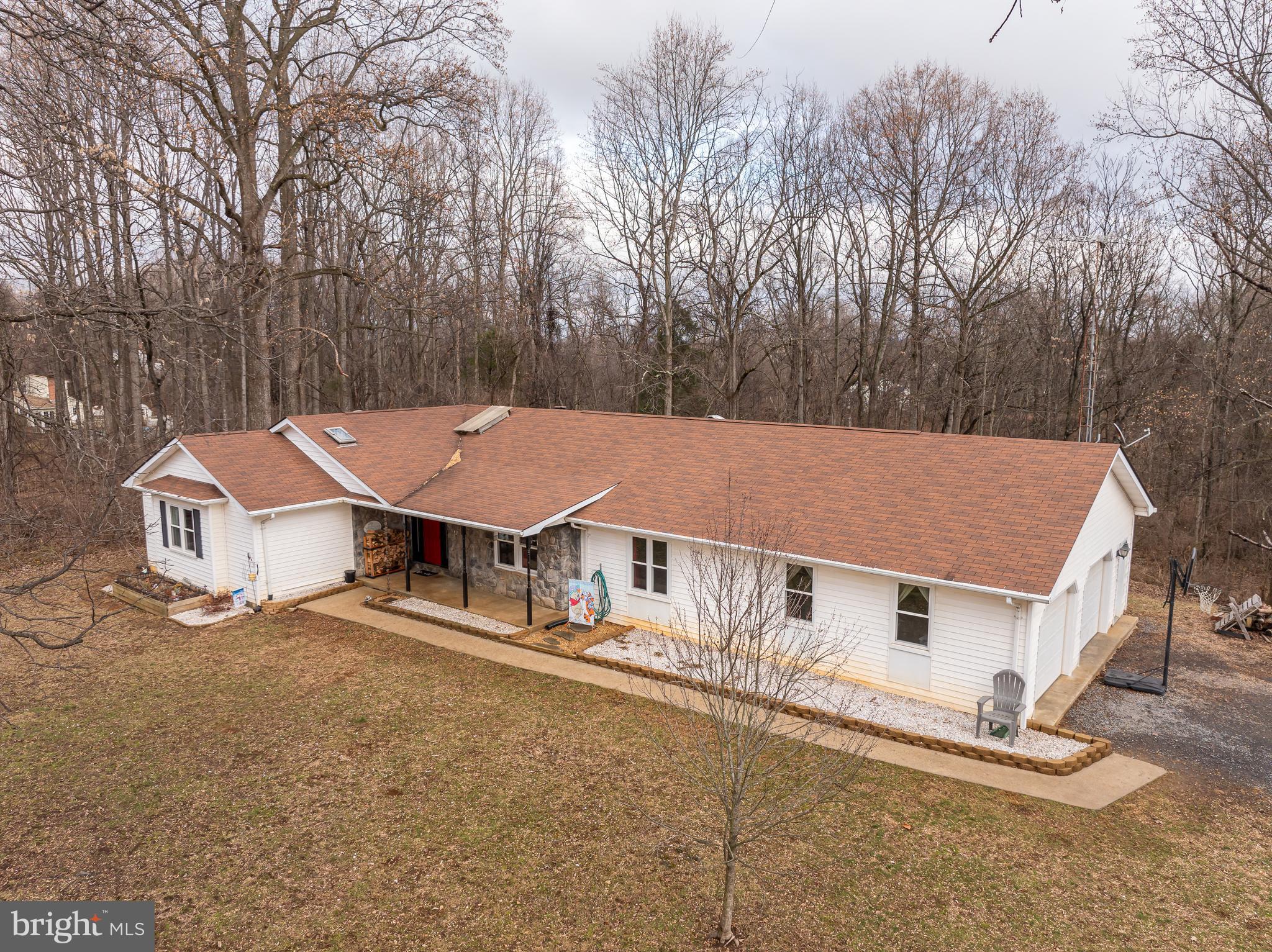 GOLDEN MEADOWS - Residential