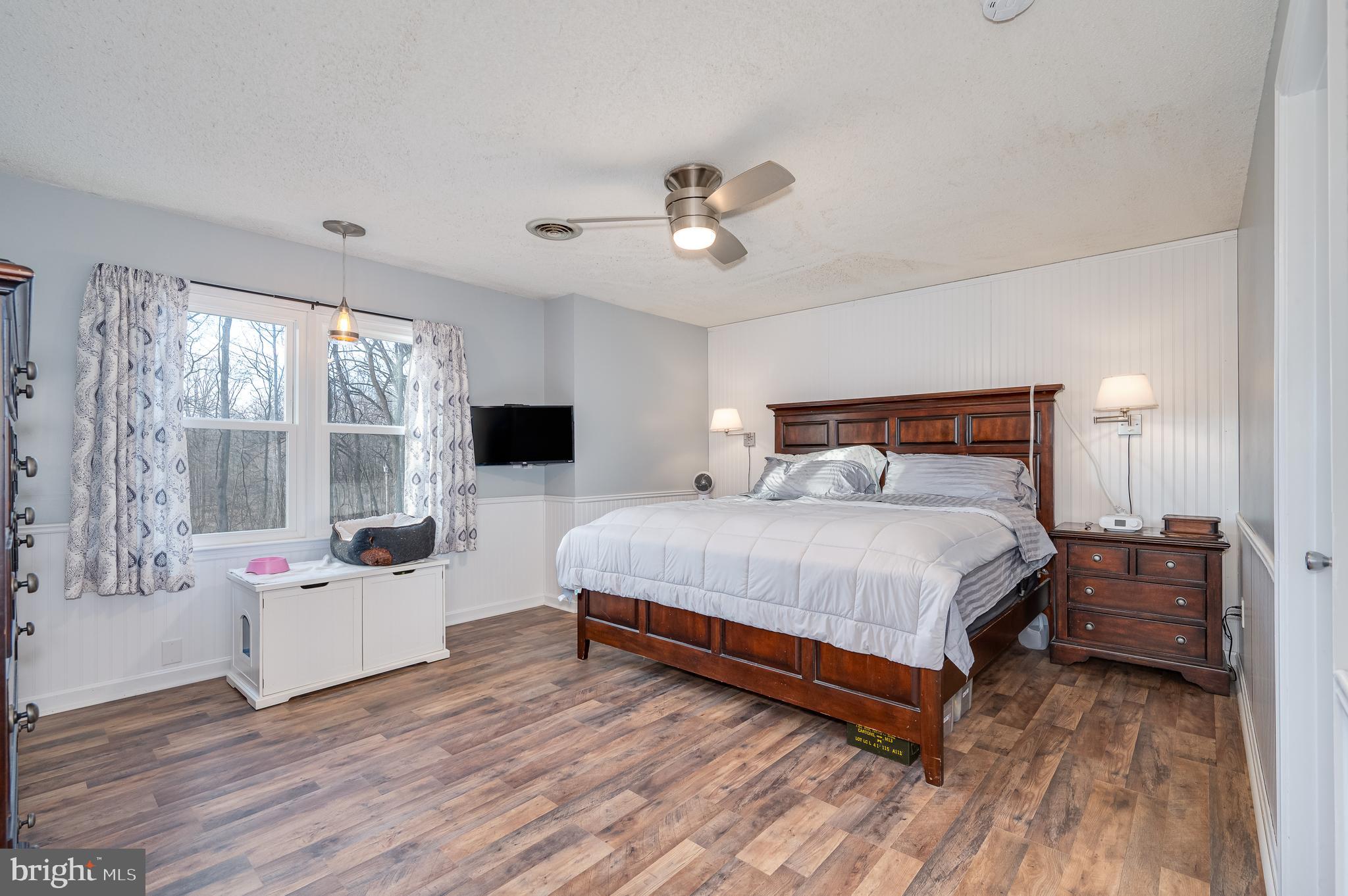 GOLDEN MEADOWS - Residential