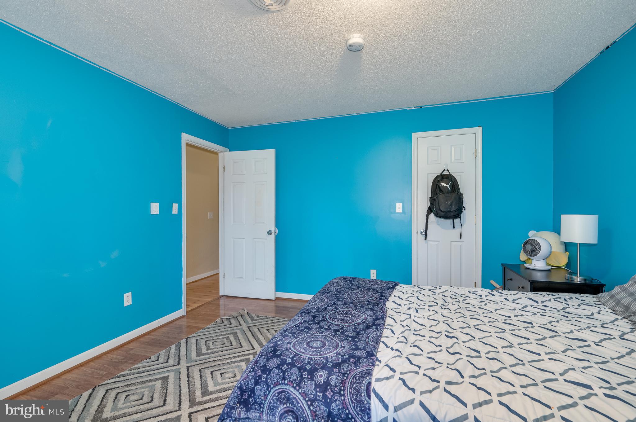 GOLDEN MEADOWS - Residential