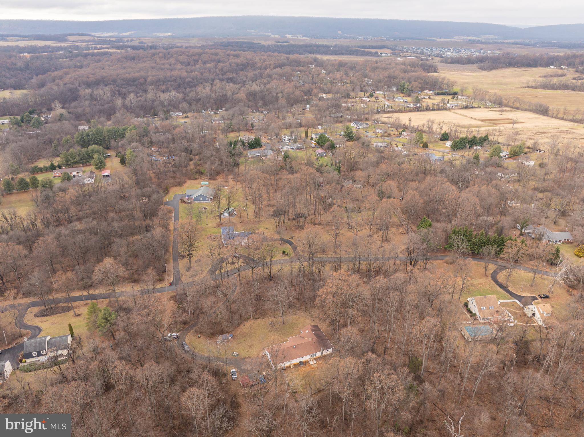 GOLDEN MEADOWS - Residential