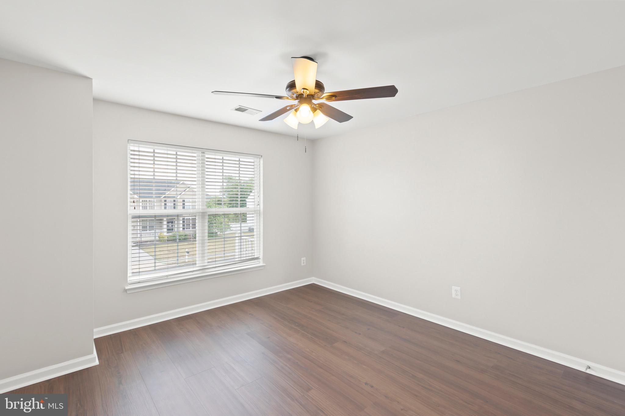 THE GUARDS - Residential Lease