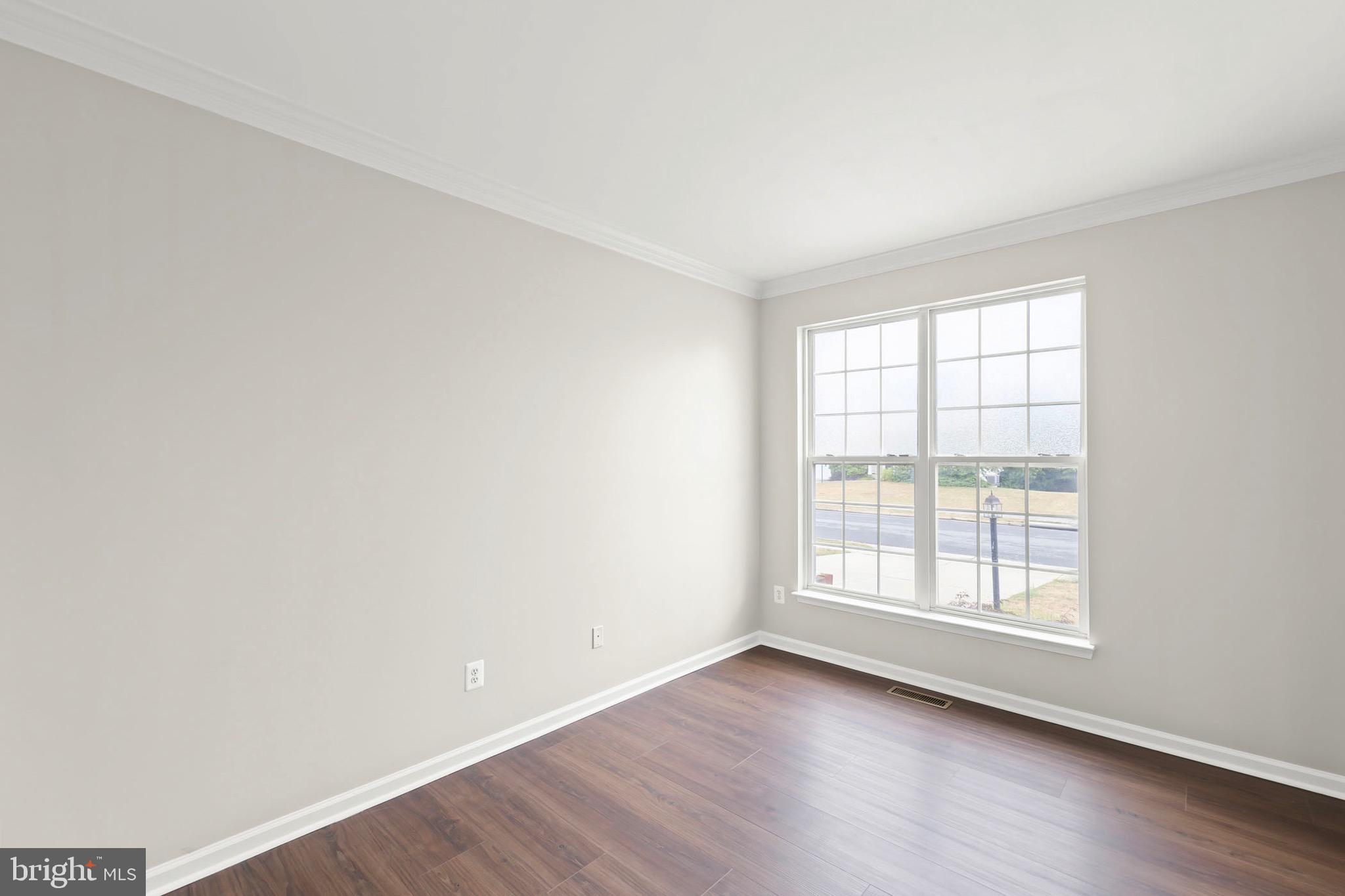 THE GUARDS - Residential Lease