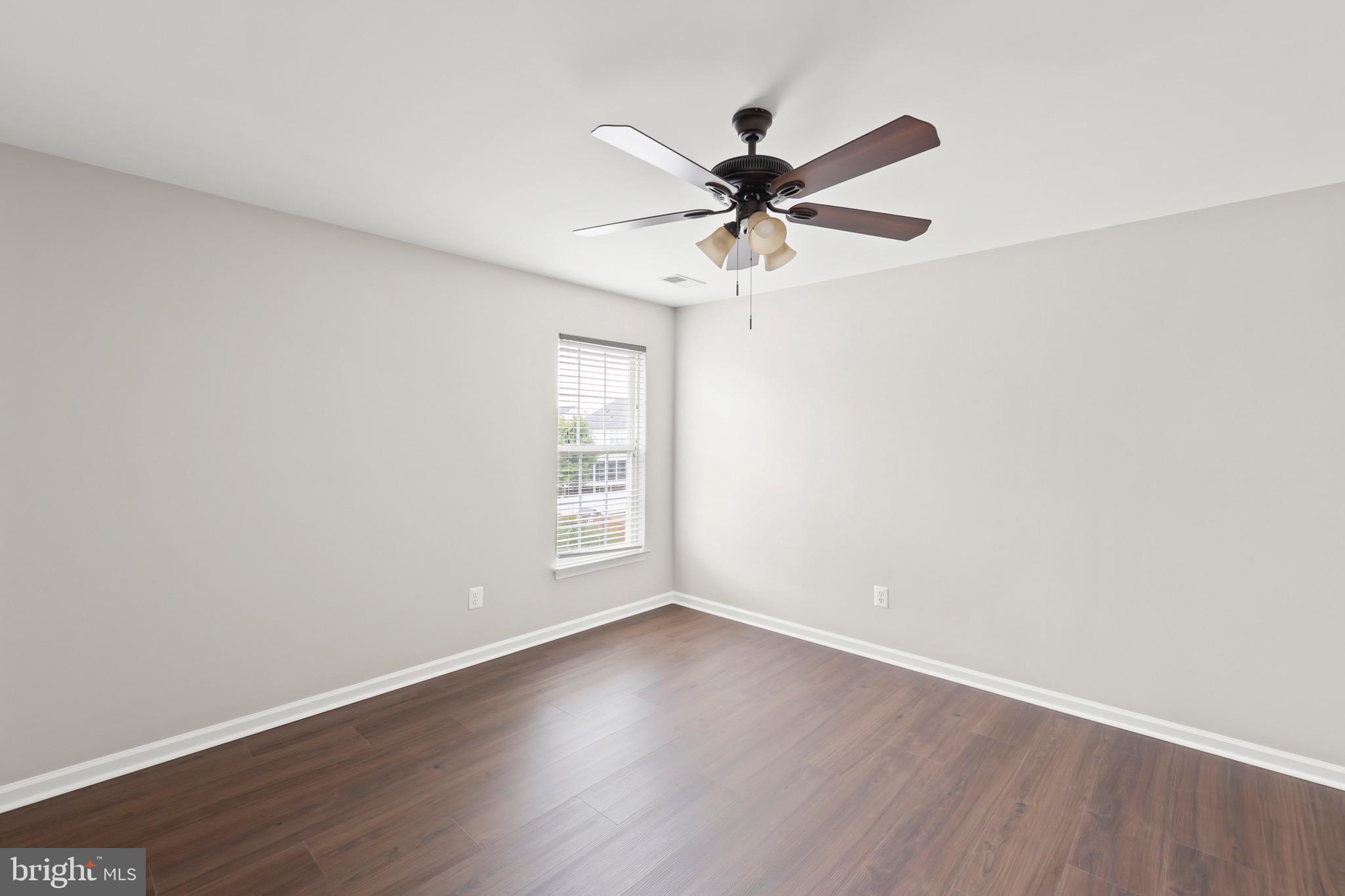 THE GUARDS - Residential Lease