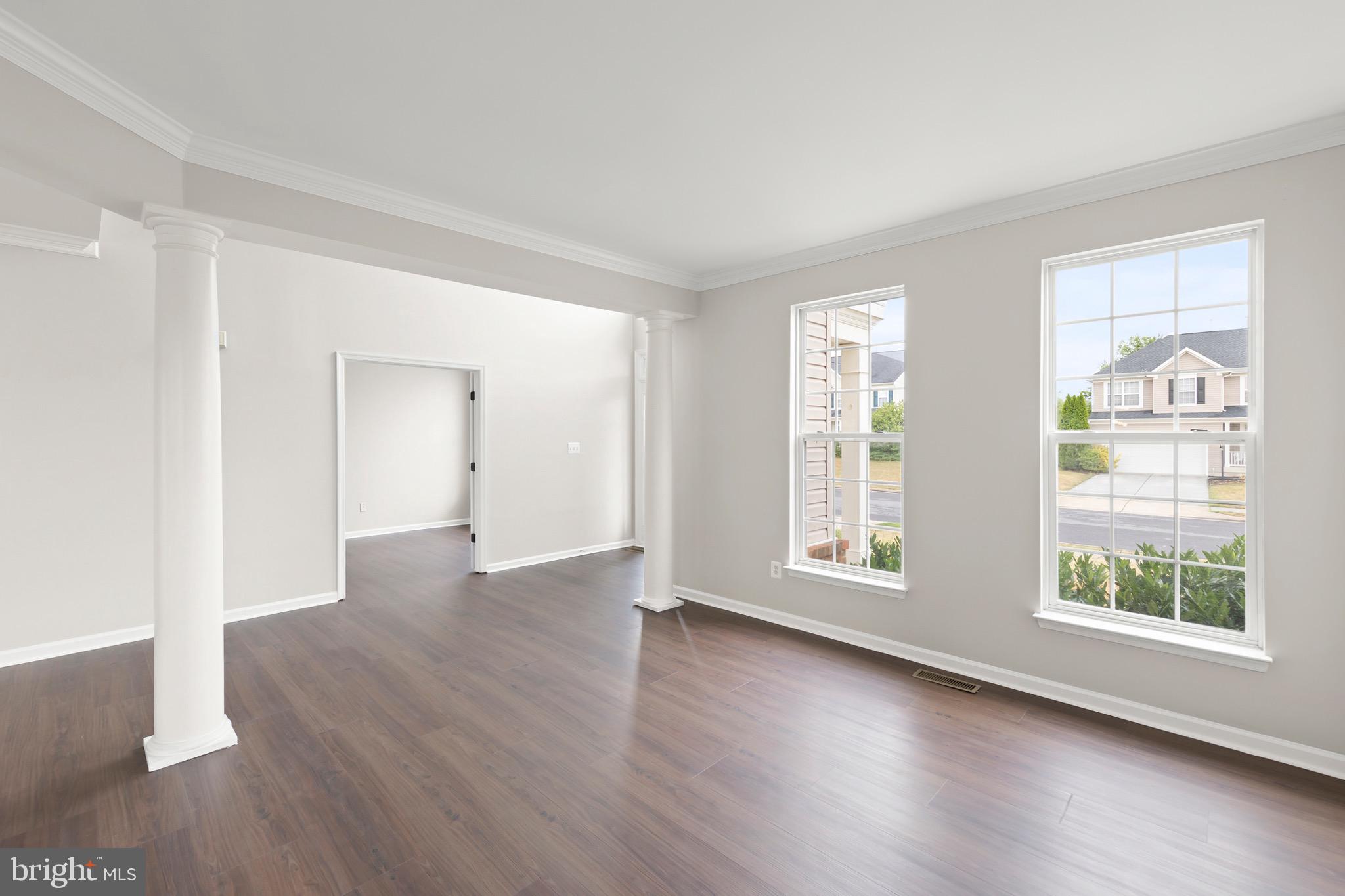 THE GUARDS - Residential Lease