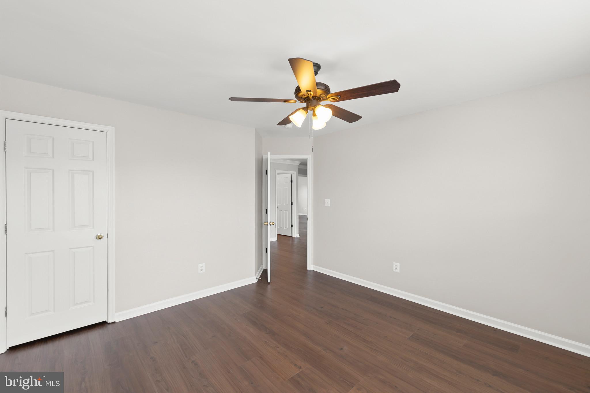 THE GUARDS - Residential Lease