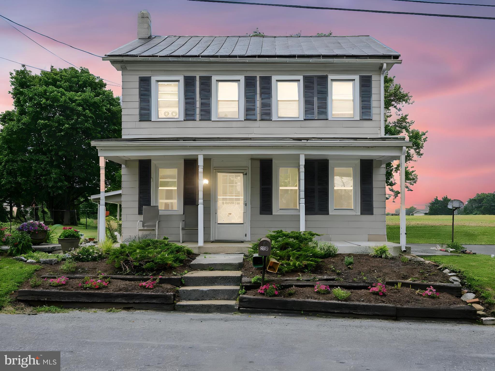 738 E REHRERSBURG ROAD