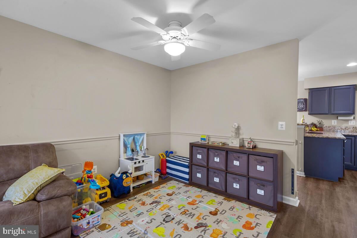 MAIN ST VILLAGE - Residential