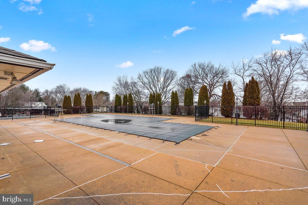 MAIN ST VILLAGE - Residential