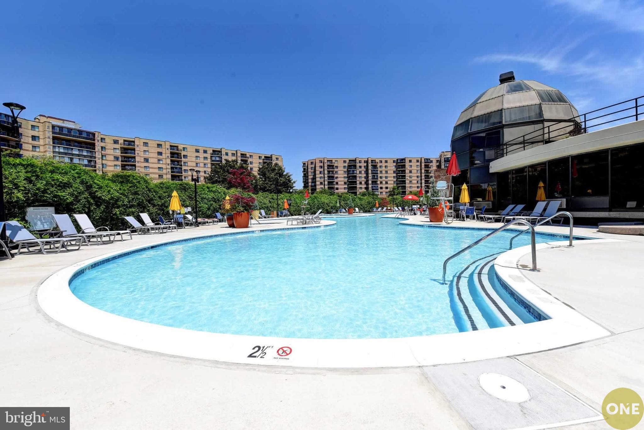 ROTONDA - Residential Lease