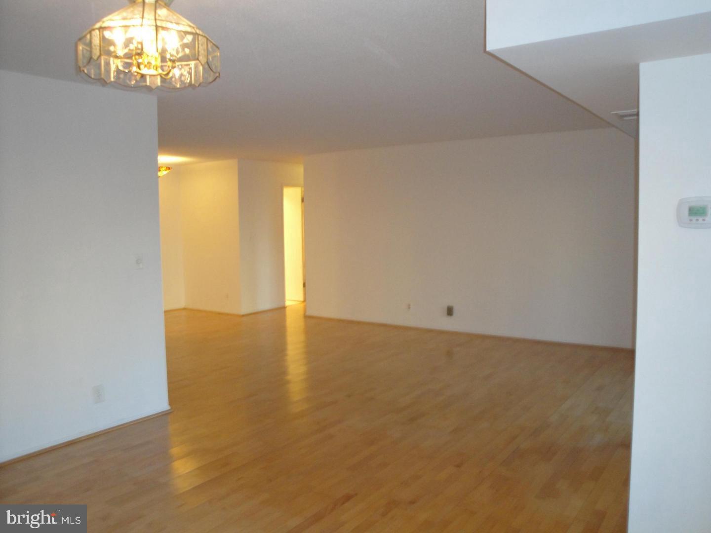 ROTONDA - Residential Lease