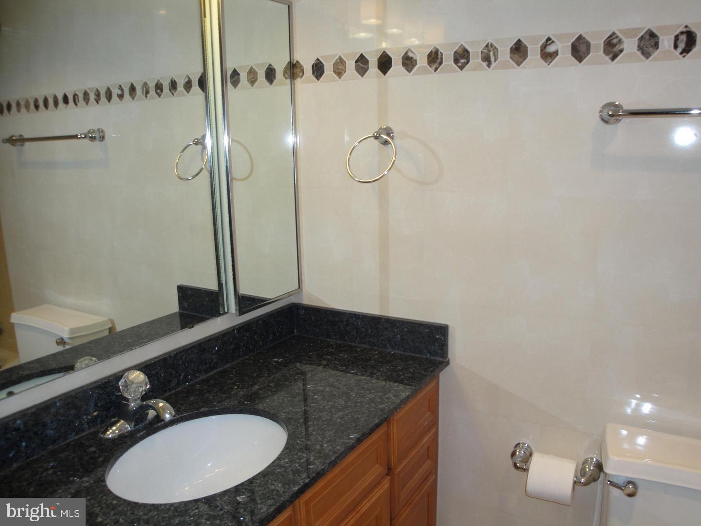 ROTONDA - Residential Lease