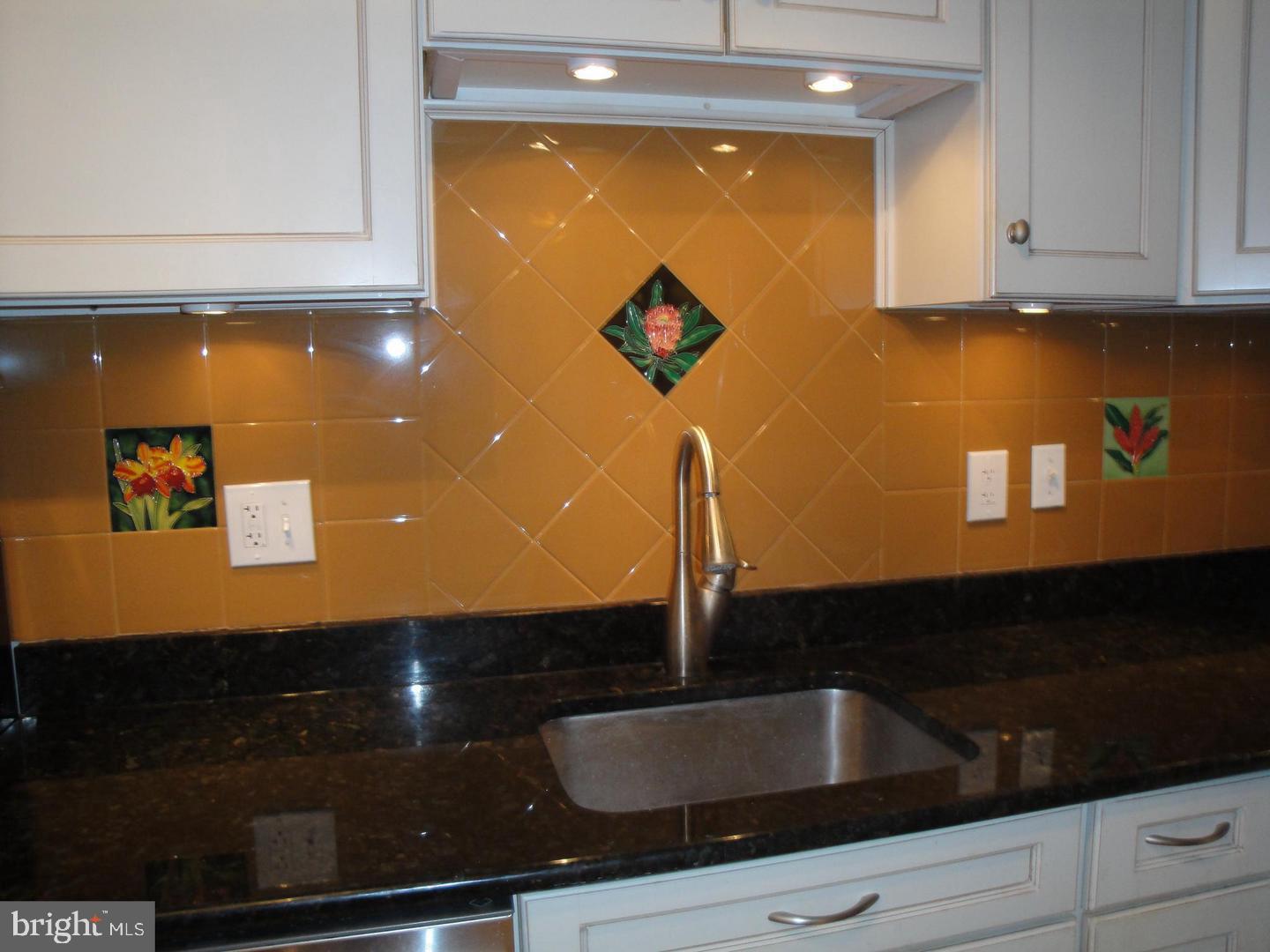 ROTONDA - Residential Lease