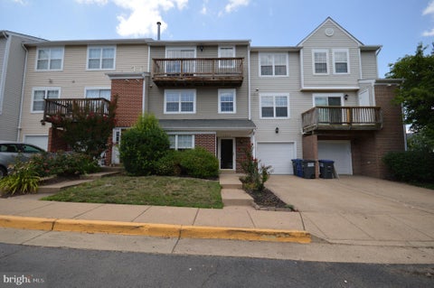 Photo of 7953 Coachcrest Court, MANASSAS, VA 20109 (MLS # VAPW2129250)