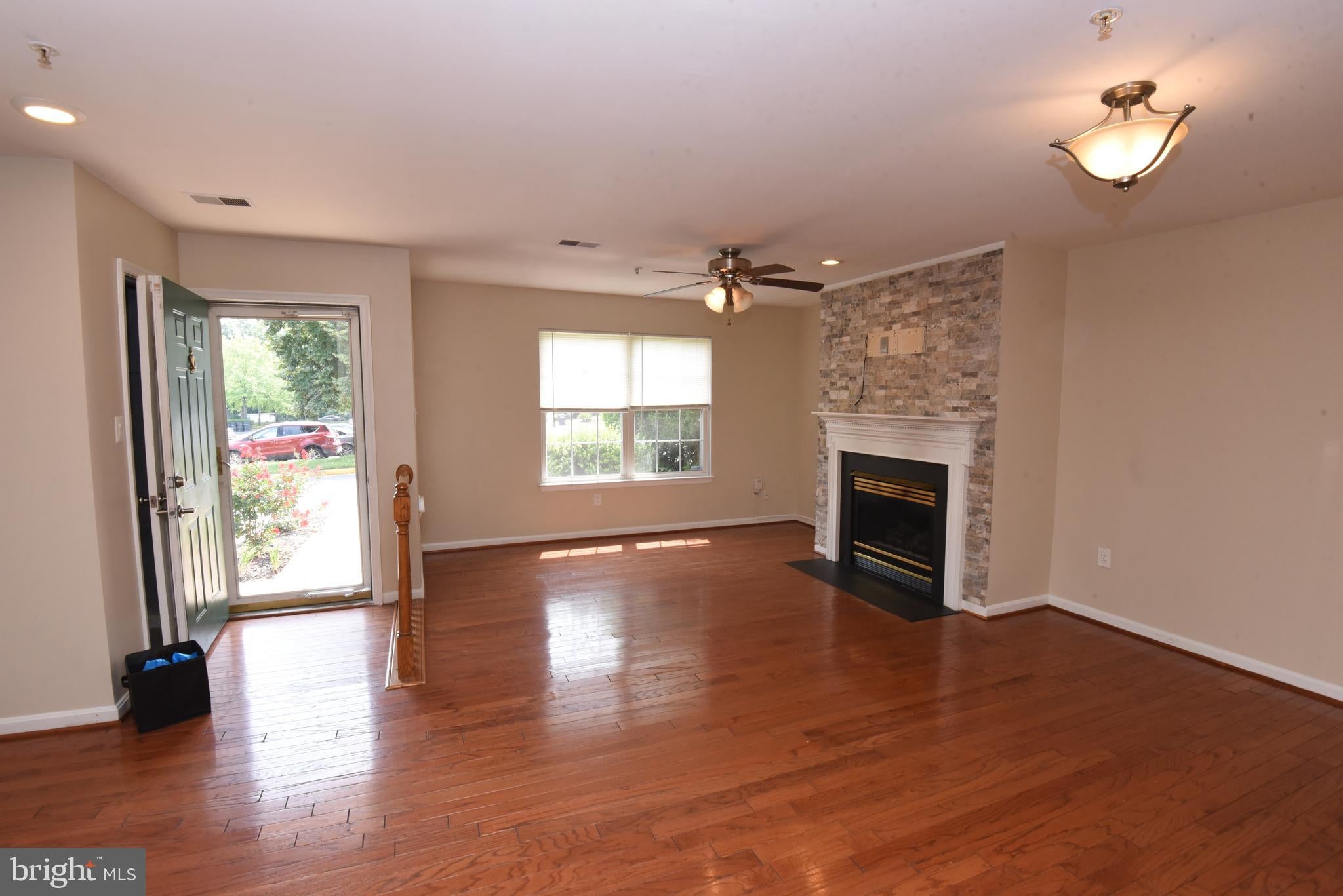 7953 COACHCREST COURT
