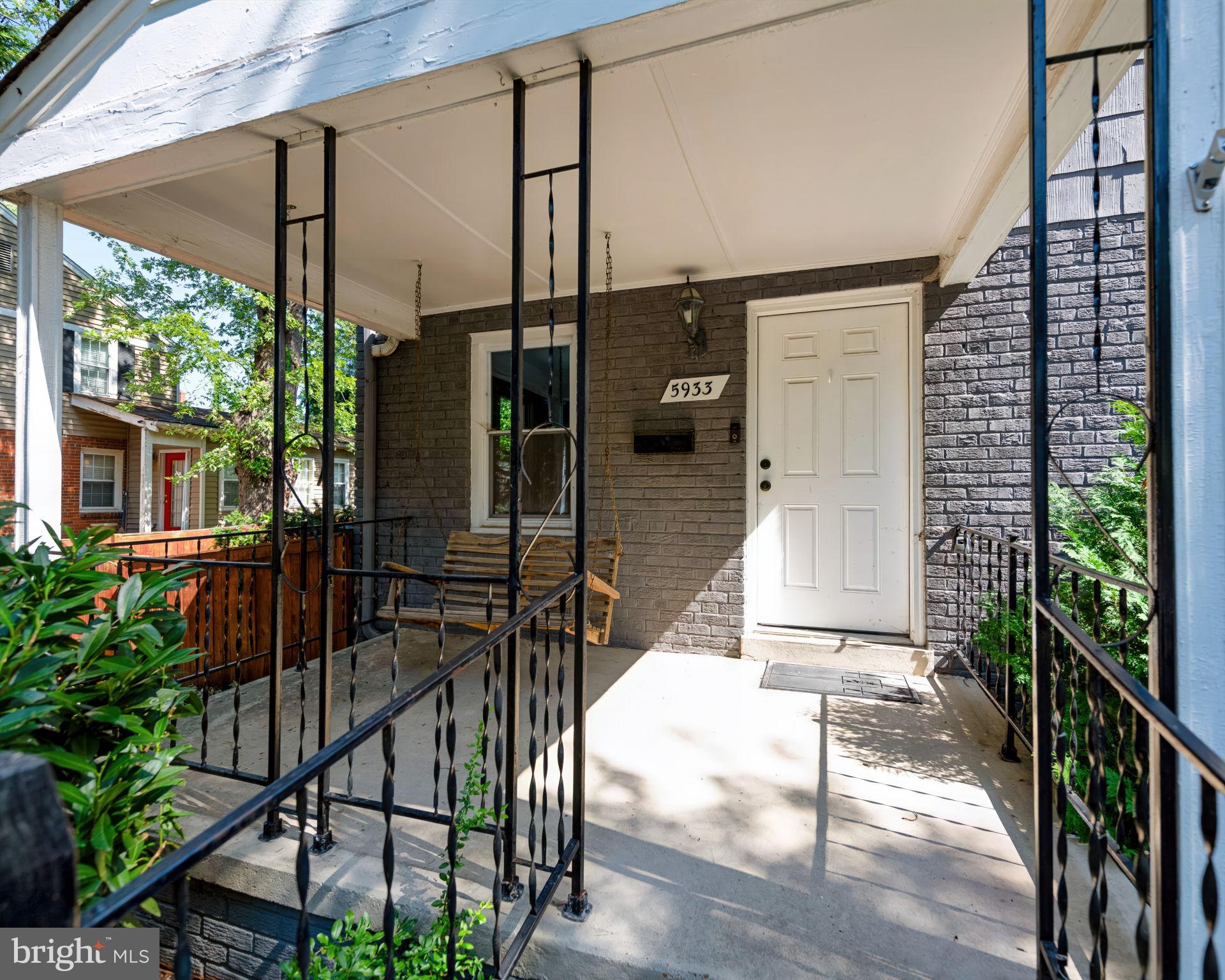 5933 WILLIAMSBURG ROAD