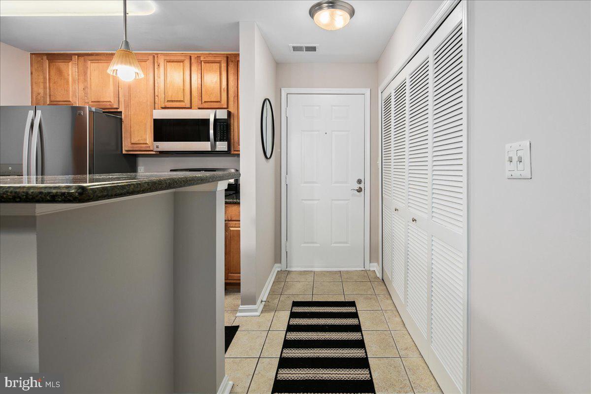 3178 SUMMIT SQUARE DRIVE 3-C11