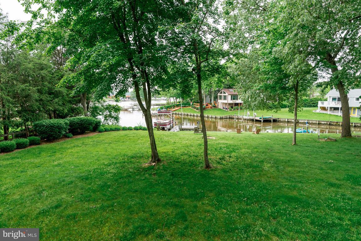 SMUGGLERS COVE - Residential