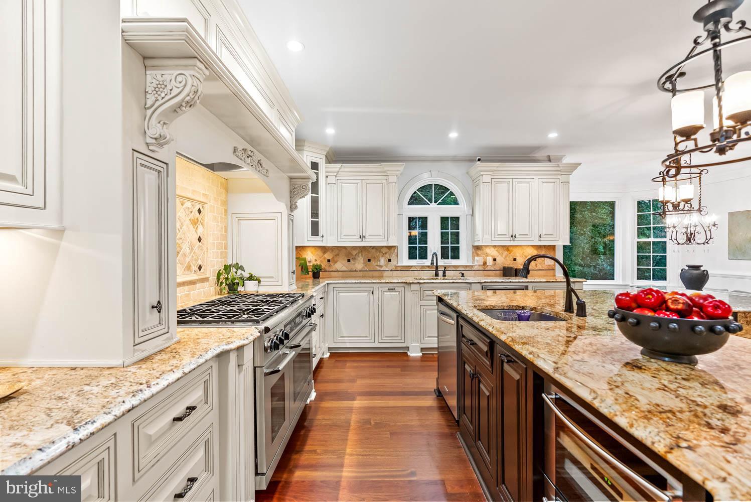 STONEY CREEK WOODS - Residential