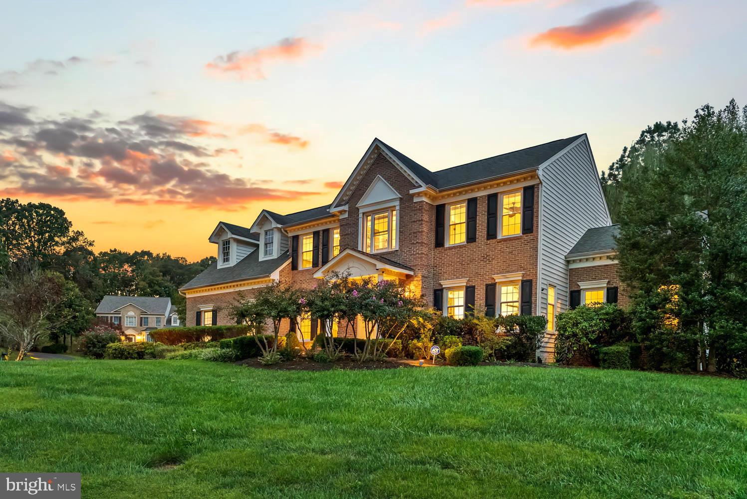 STONEY CREEK WOODS - Residential