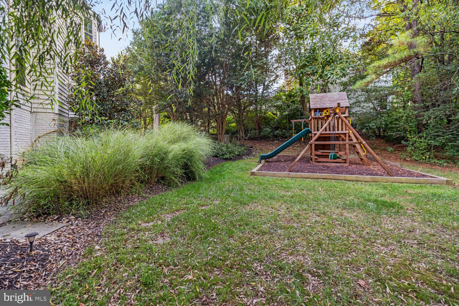 STONEY CREEK WOODS - Residential