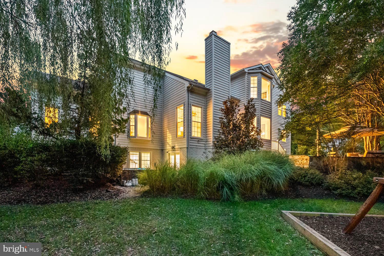 STONEY CREEK WOODS - Residential