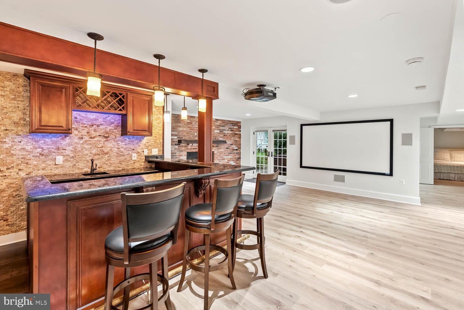 STONEY CREEK WOODS - Residential