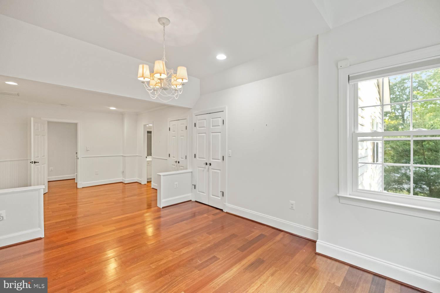 STONEY CREEK WOODS - Residential