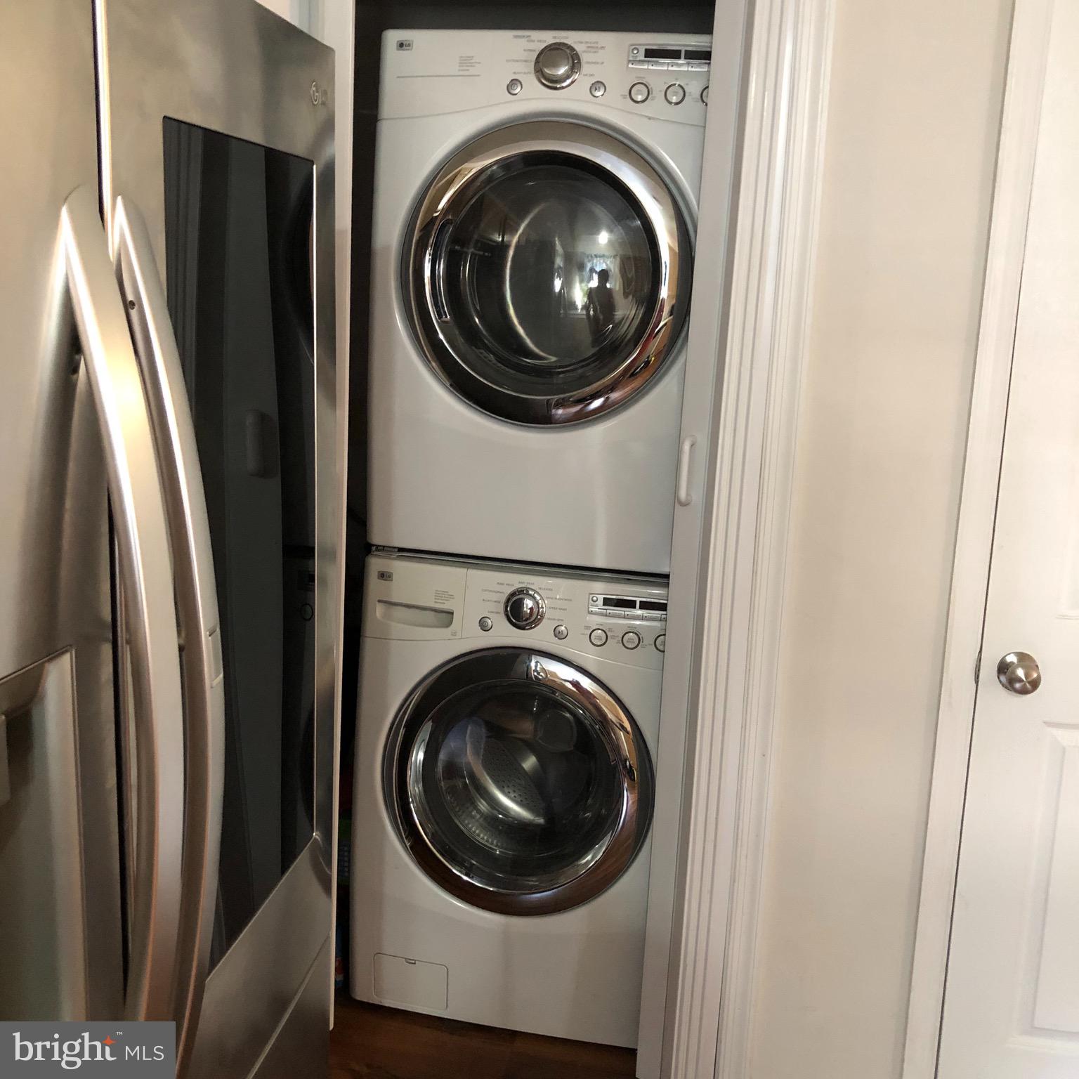 AVALON SHORES - Residential