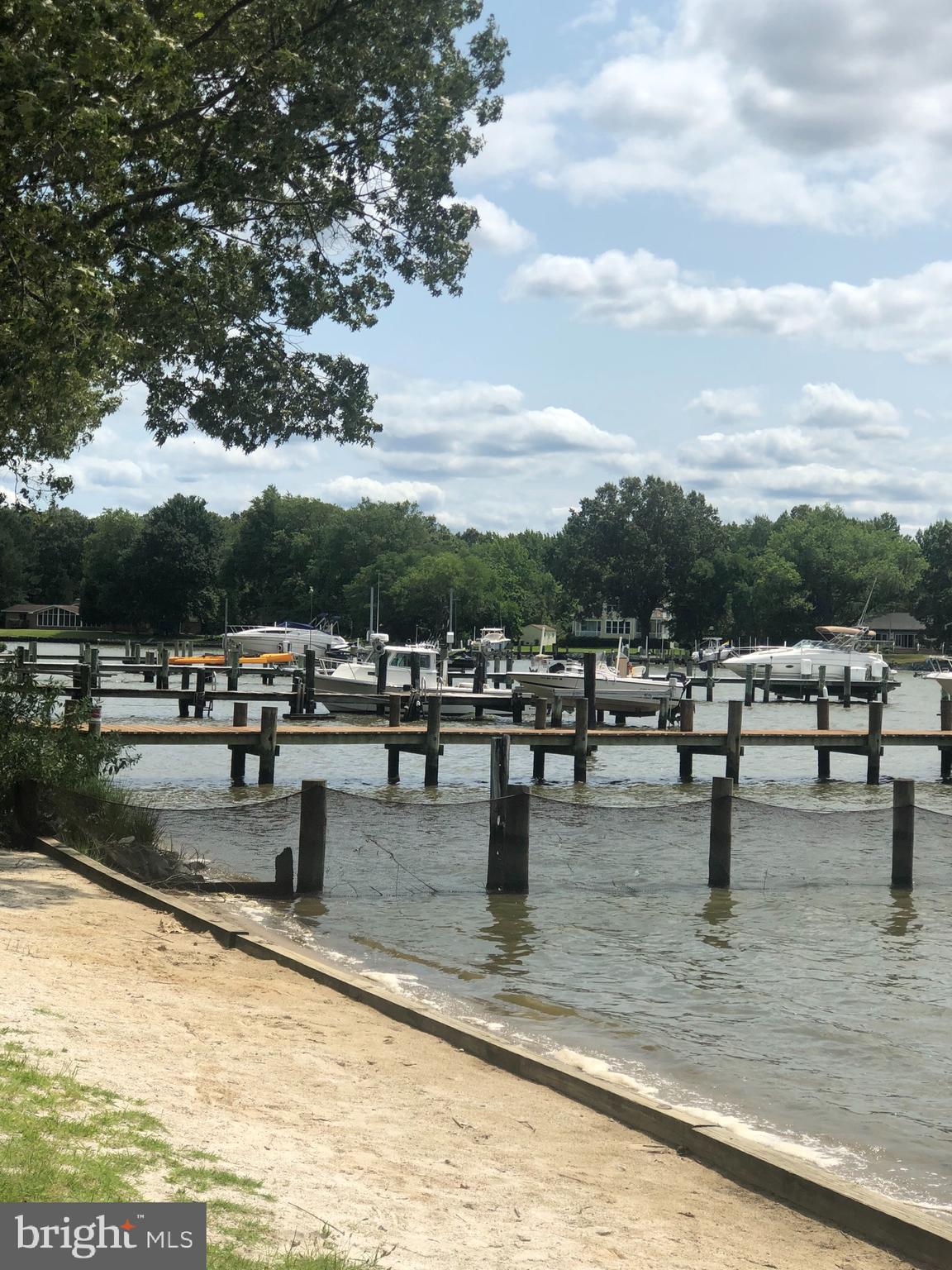 AVALON SHORES - Residential