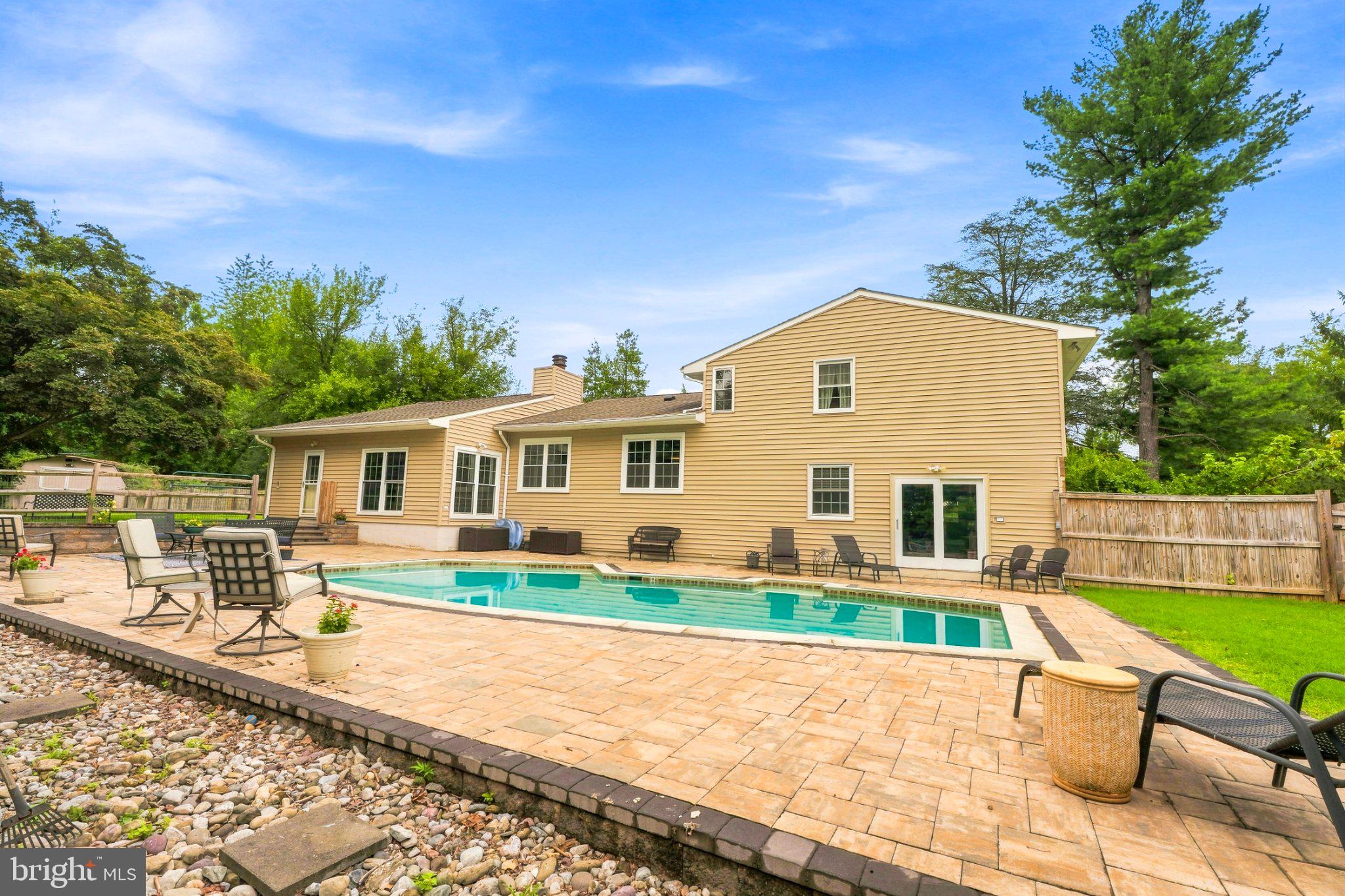 2238 SPRING LAKE DRIVE