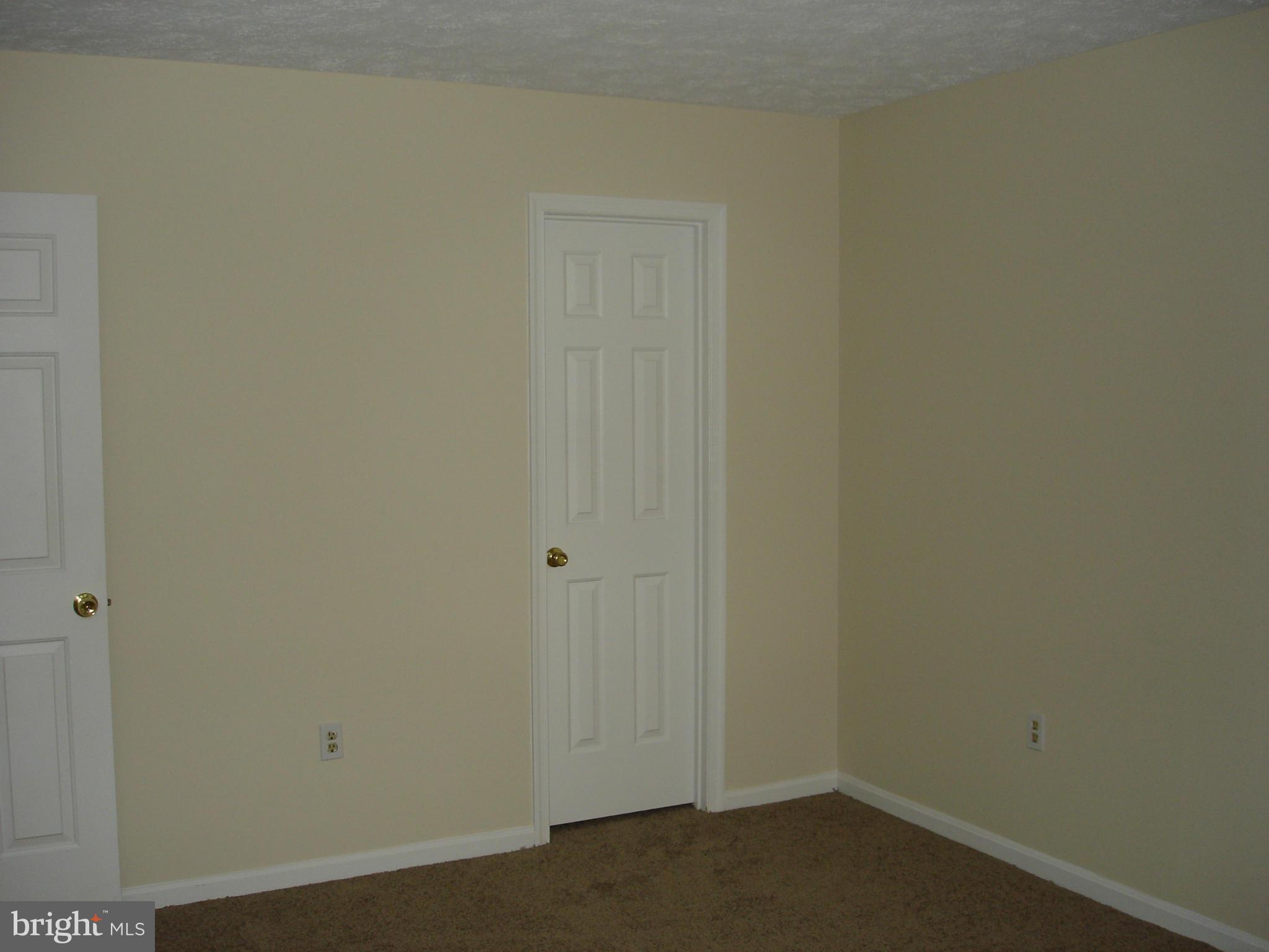 HAMPSHIRE - Residential Lease