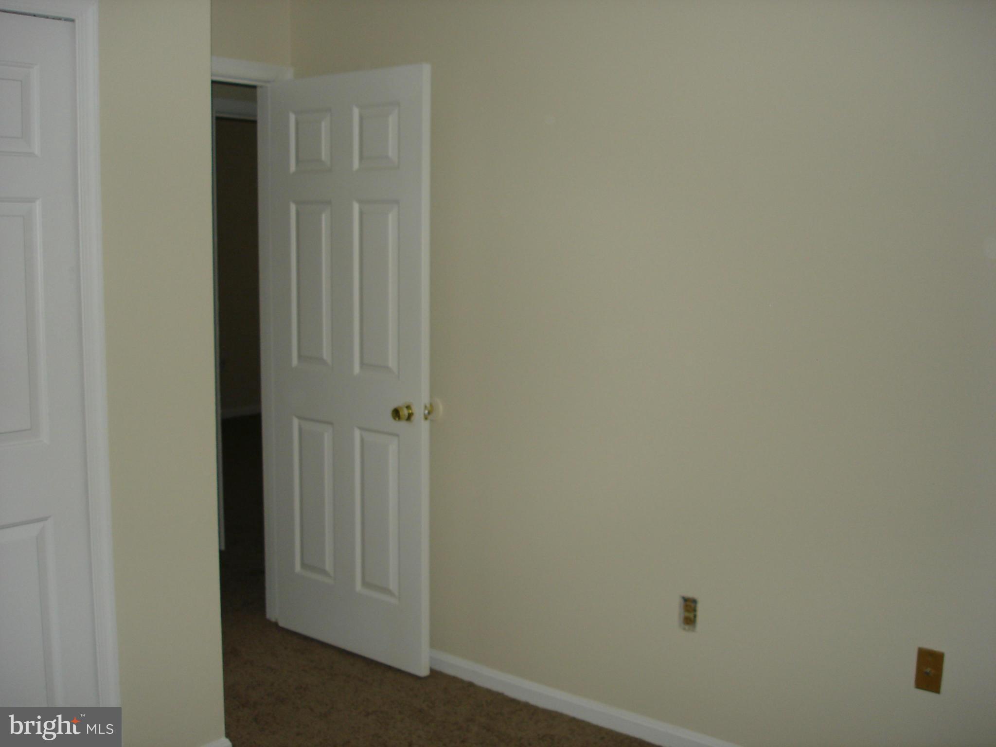 HAMPSHIRE - Residential Lease