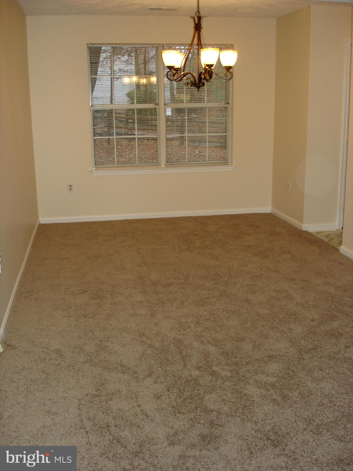 HAMPSHIRE - Residential Lease