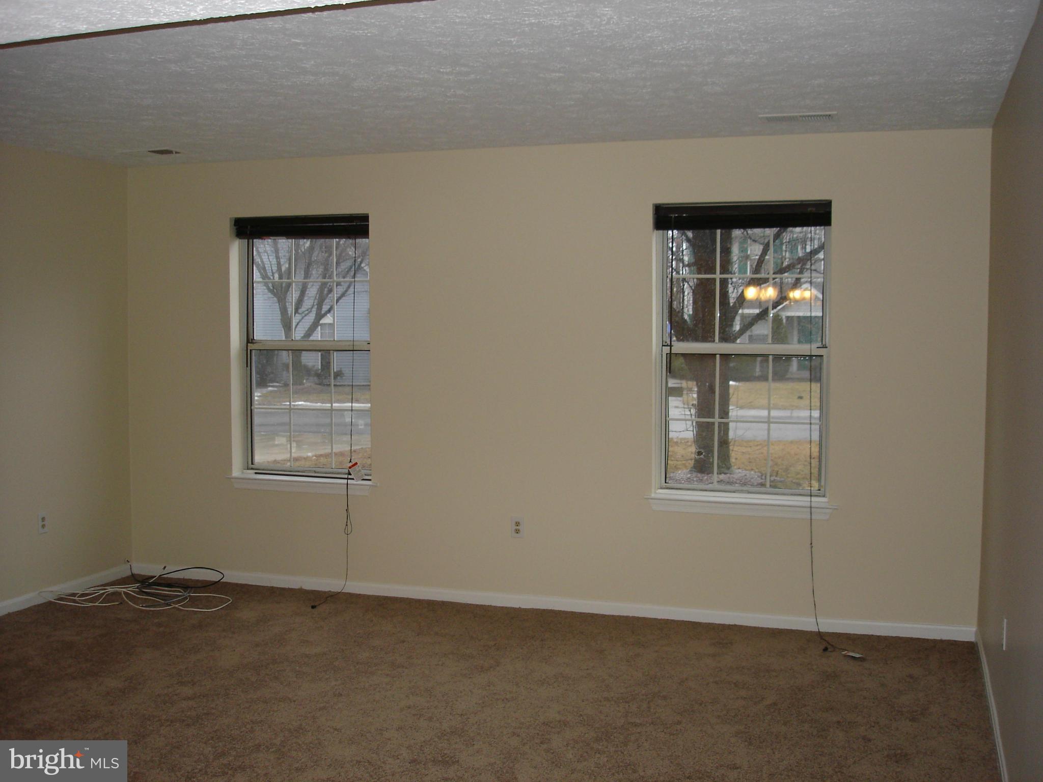 HAMPSHIRE - Residential Lease