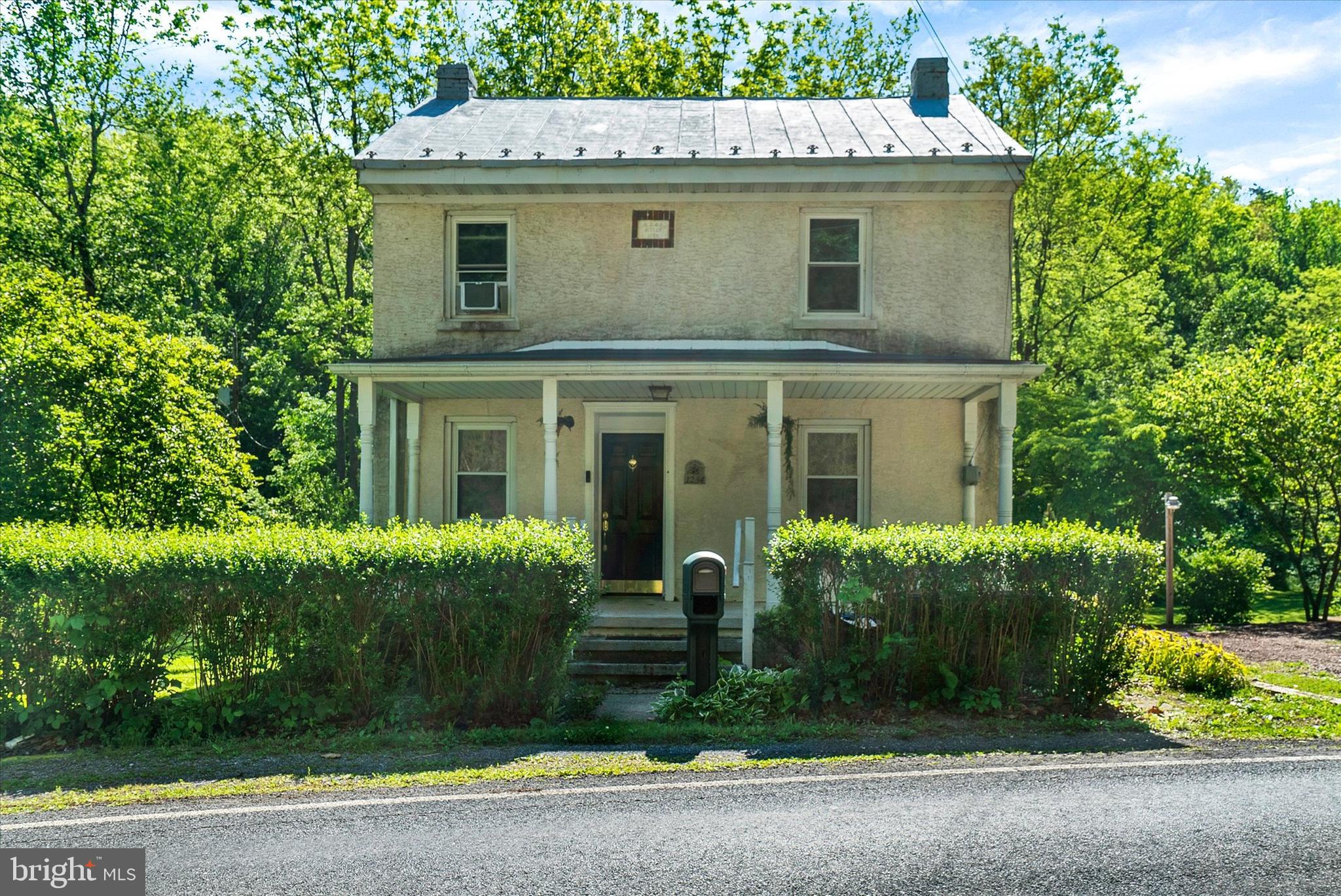 1234 GREEN HILLS ROAD