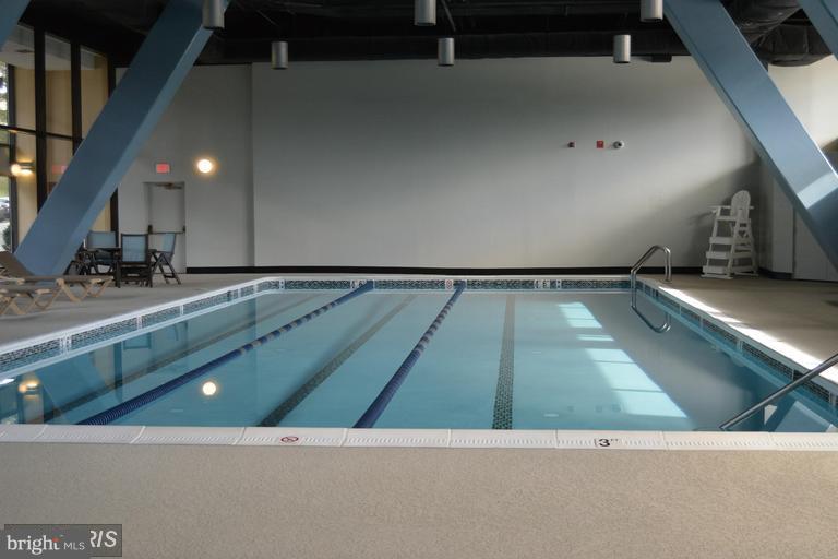 LAKESIDE PLAZA - Residential Lease