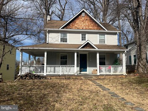 Photo of 5519 Northfield Road, BETHESDA, MD 20817 (MLS # MDMC2165456)