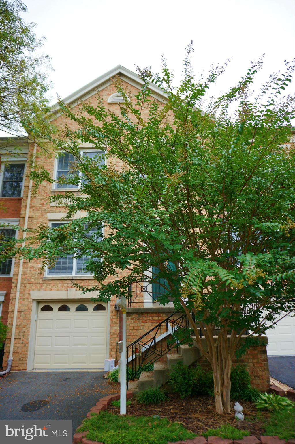 LIFESTYLE AT SULLY STATION - Residential Lease