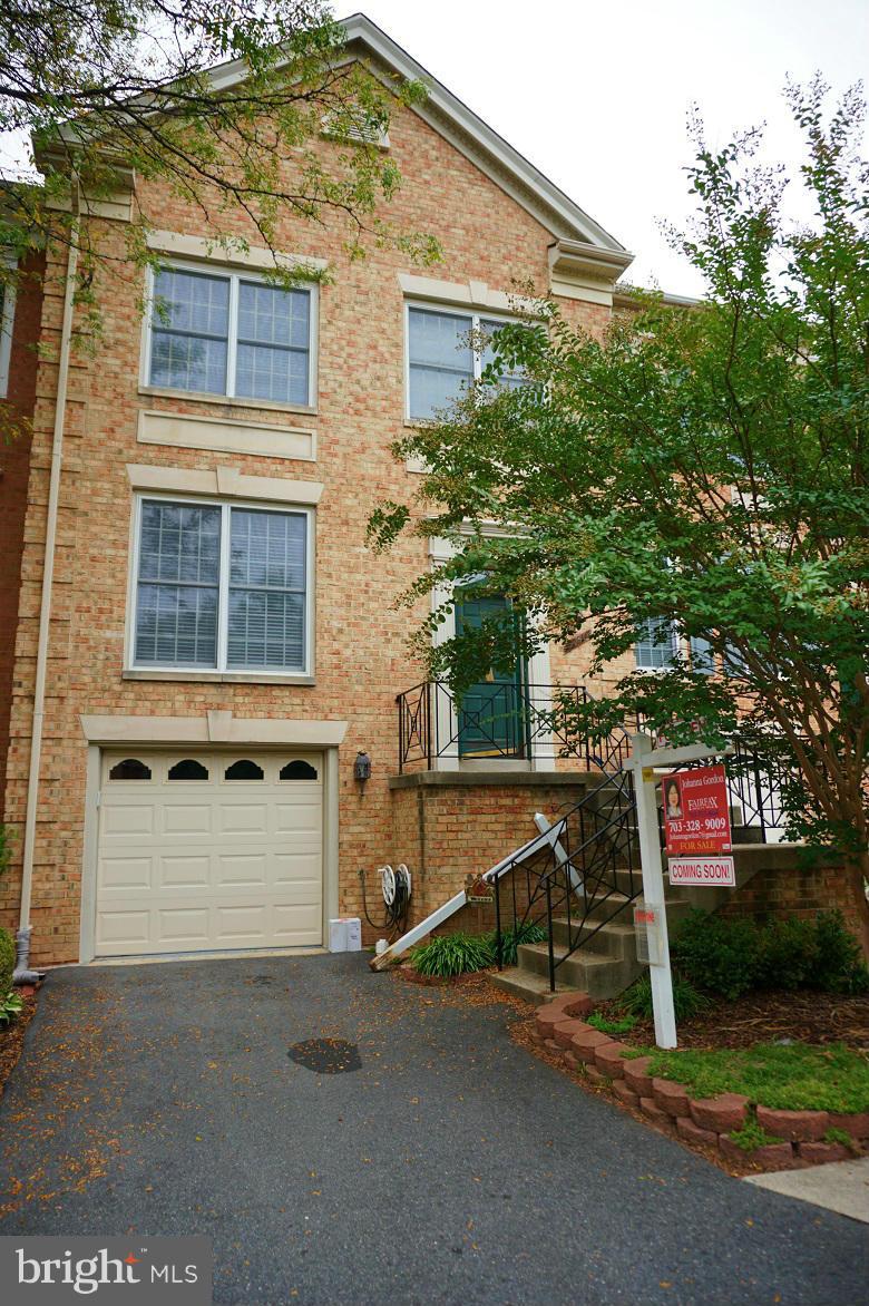 LIFESTYLE AT SULLY STATION - Residential Lease