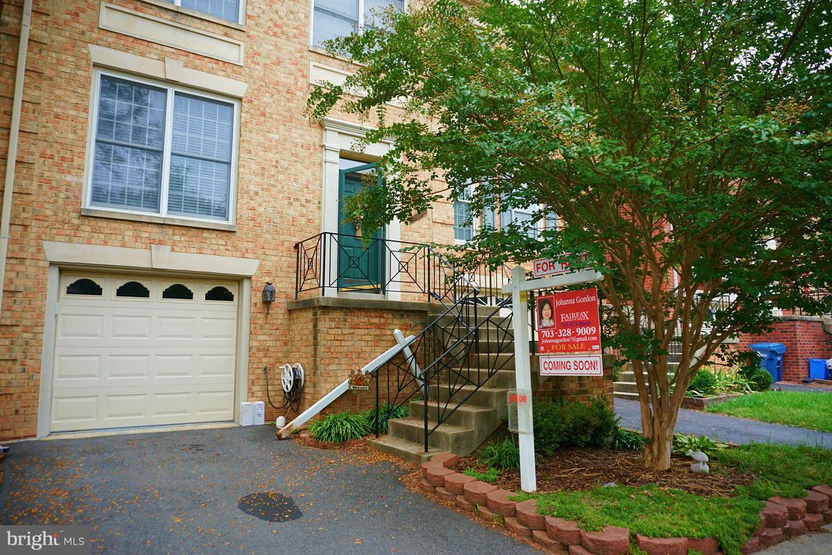 LIFESTYLE AT SULLY STATION - Residential Lease