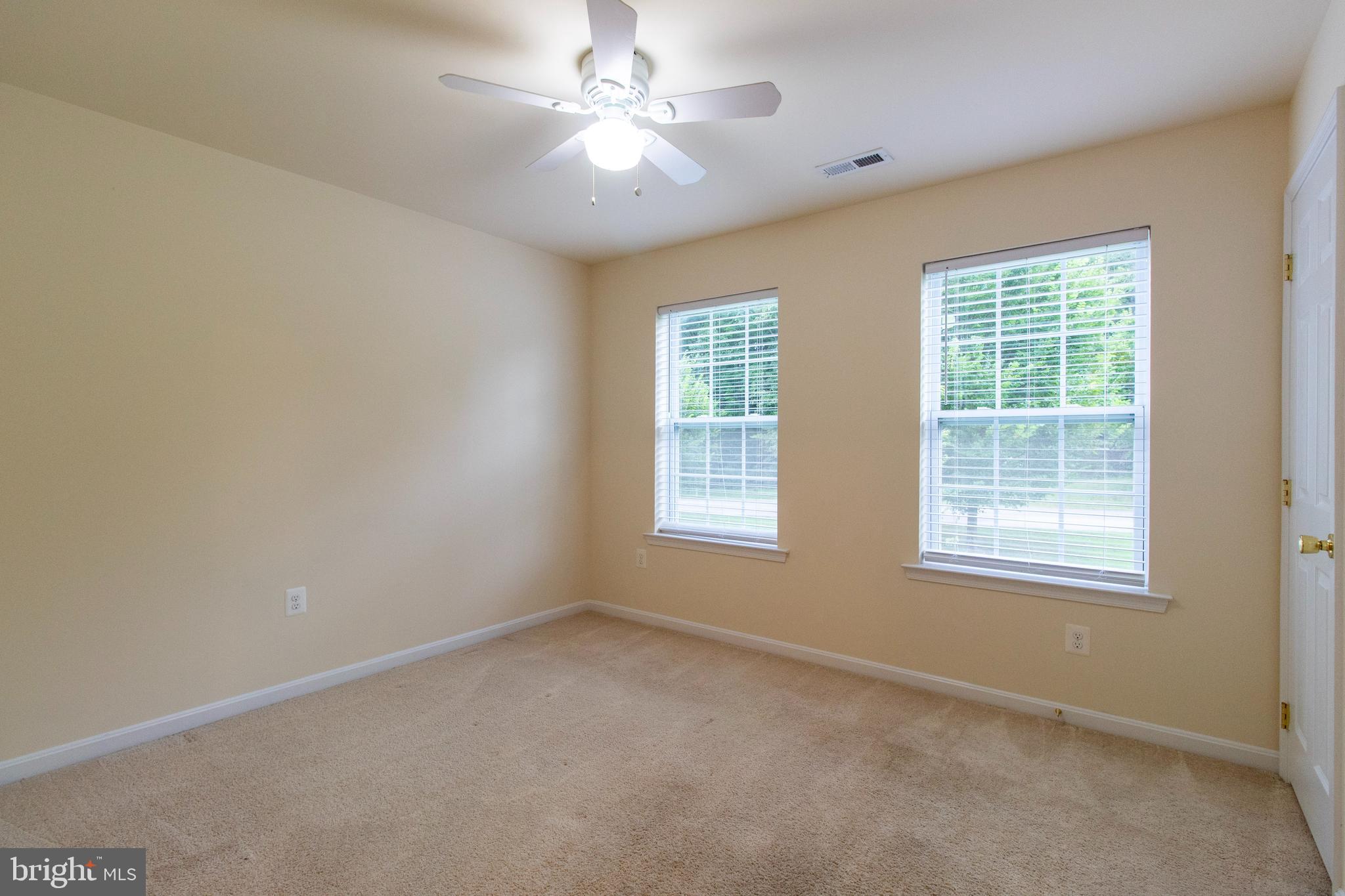 HOLLOW TREE FARM - Residential Lease