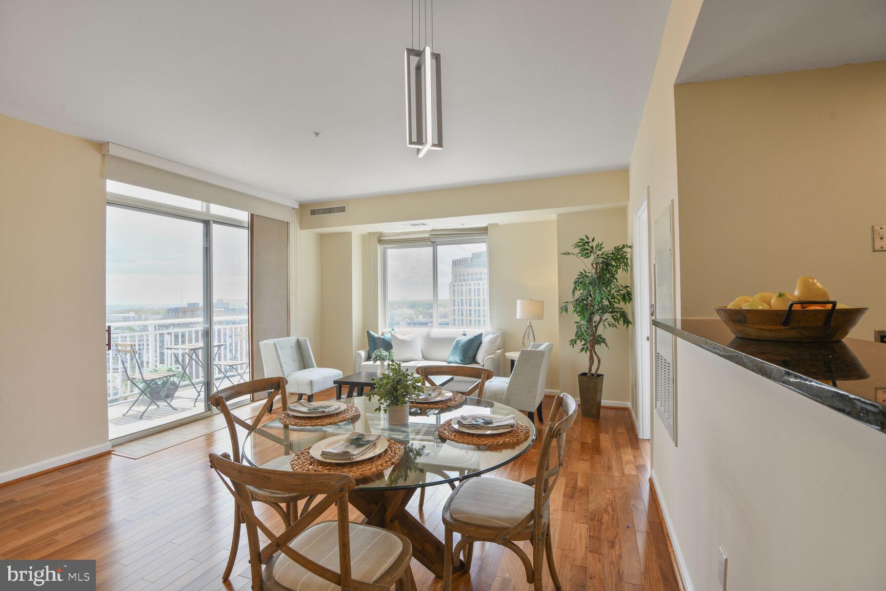 THE CRESCENT - Residential