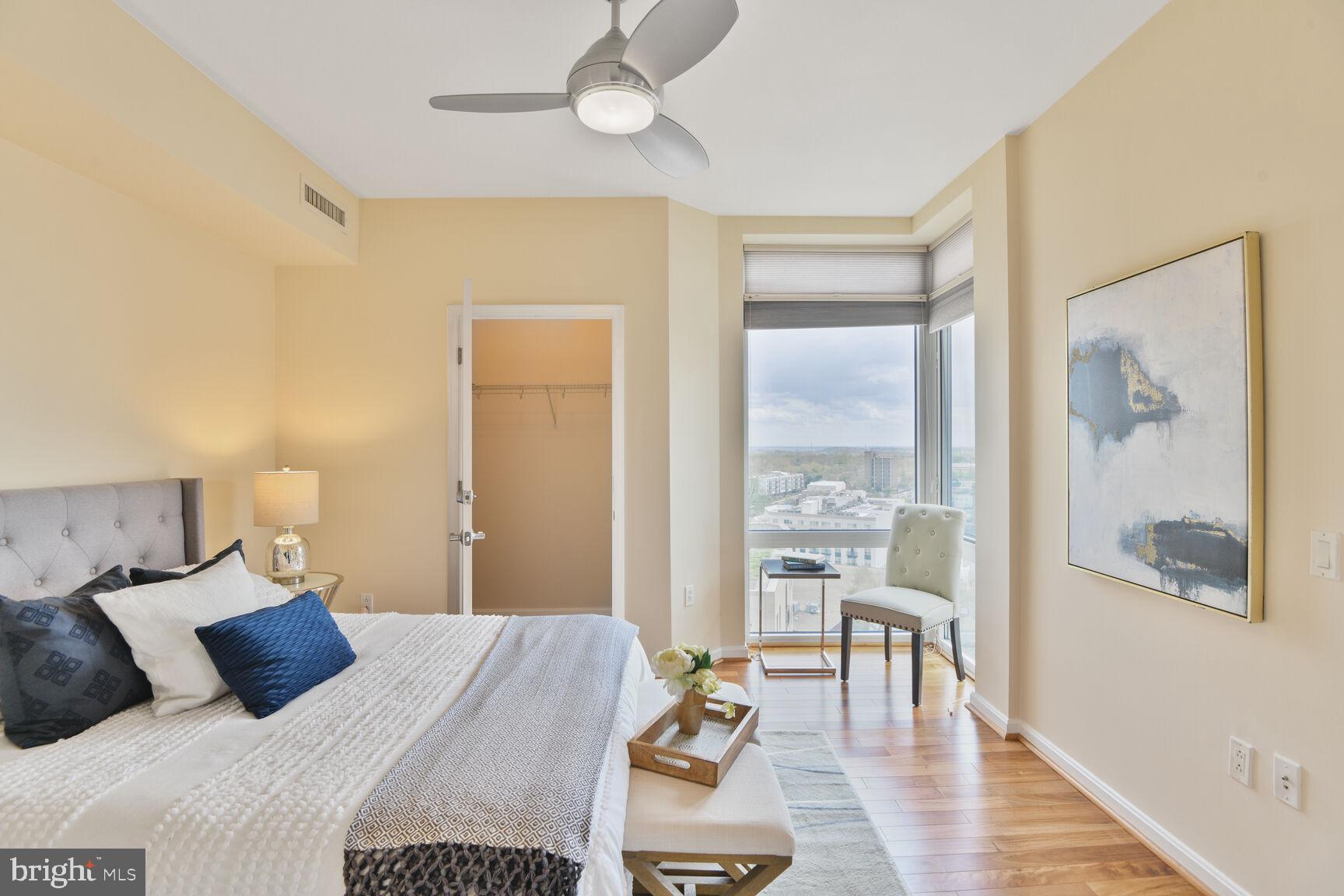 THE CRESCENT - Residential