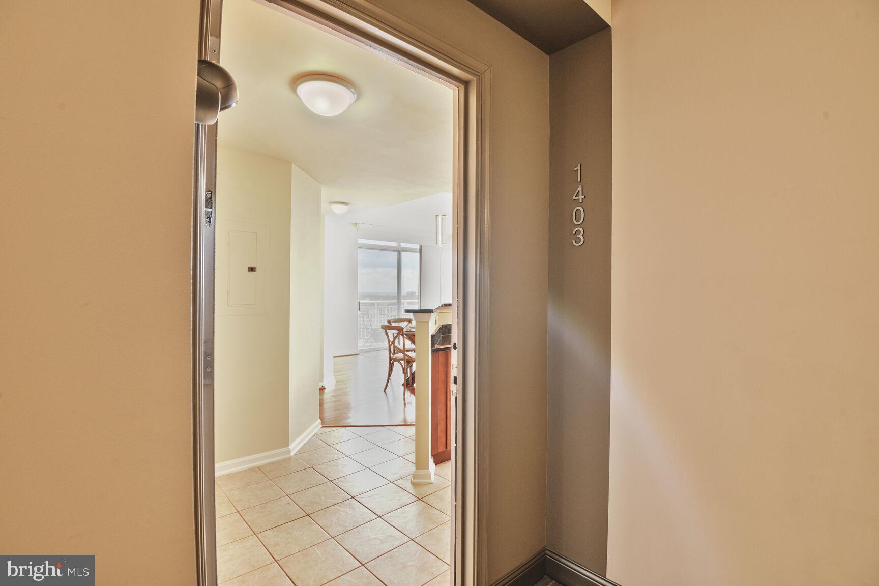 THE CRESCENT - Residential