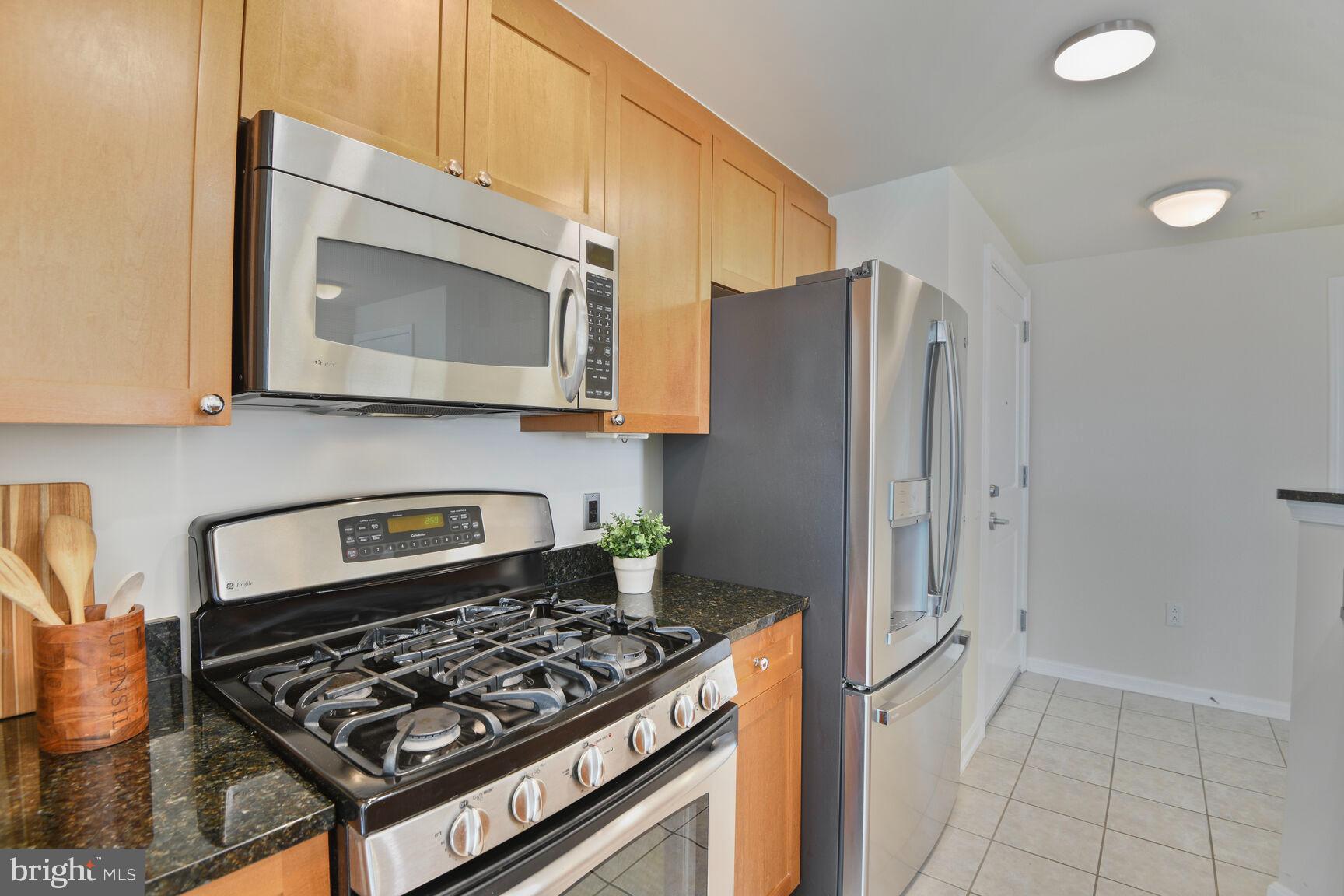 THE CRESCENT - Residential